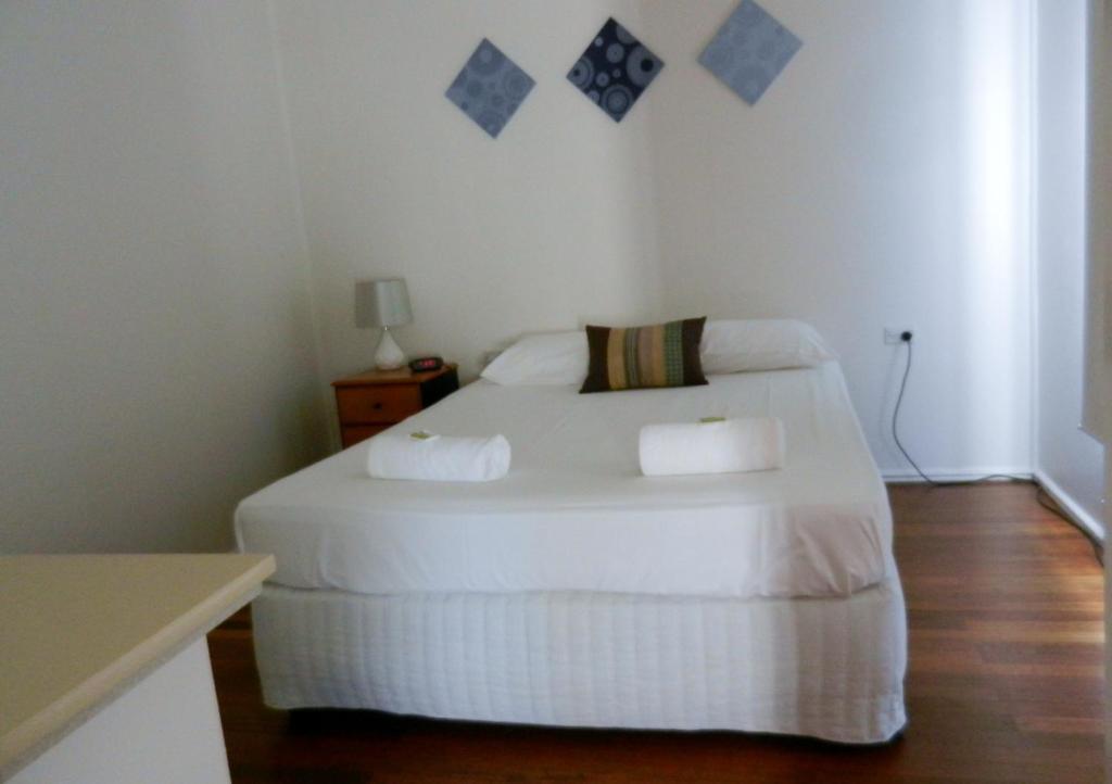 Golden Shores Motel Bilinga Room photo