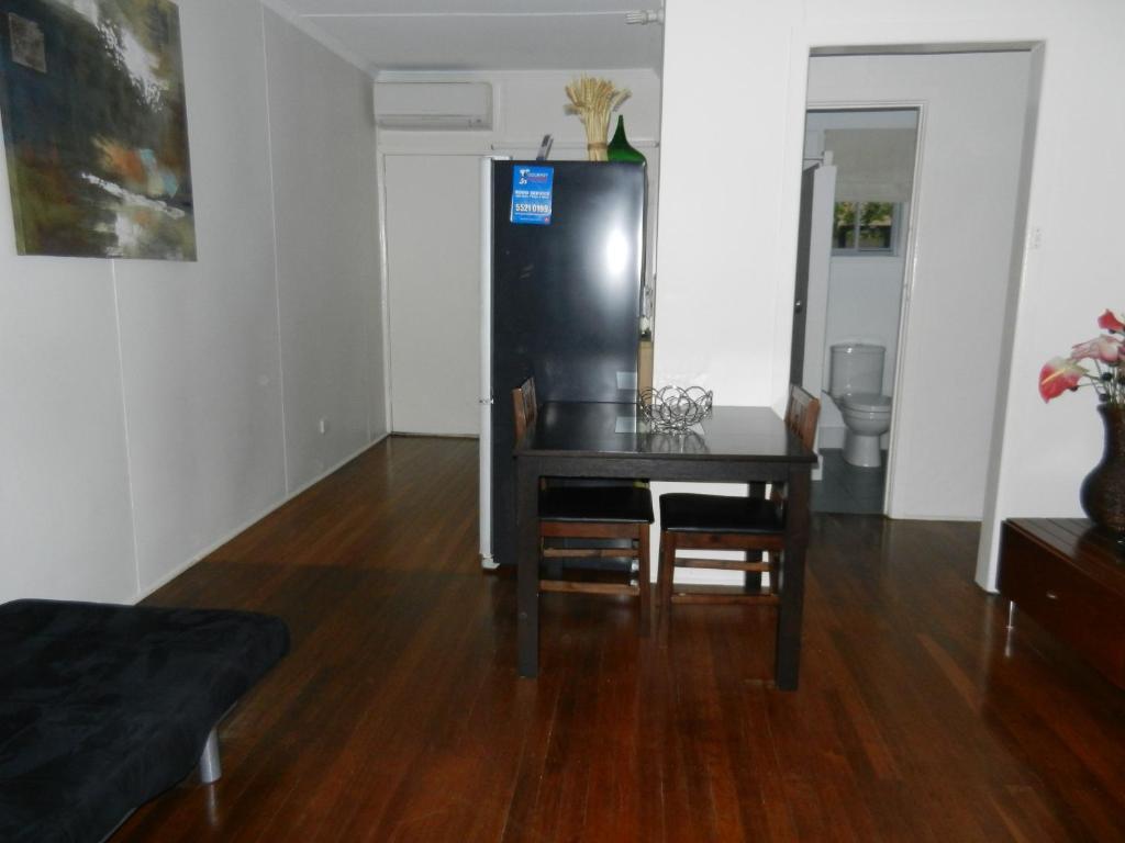 Golden Shores Motel Bilinga Room photo